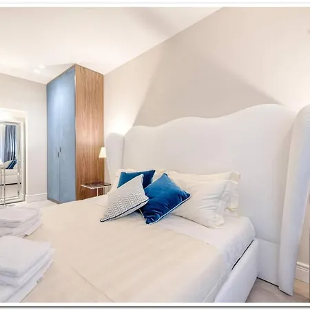 3br Awesome In - What'app - 0039-3512-039-610 - For Reservations! Апартаменты *