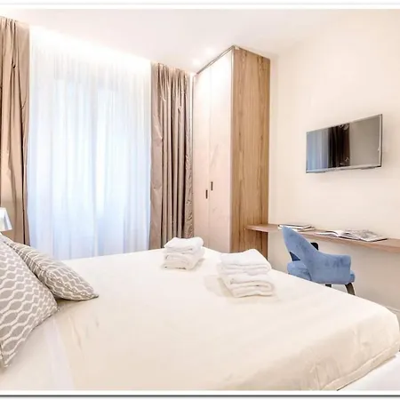 3br Awesome In - What'app - 0039-3512-039-610 - For Reservations!