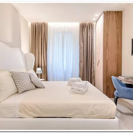 3br Awesome In - What'app - 0039-3512-039-610 - For Reservations! Apartment