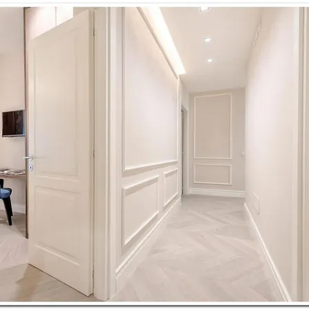 Apartment 3br Awesome In - What'app - 0039-3512-039-610 - For Reservations!