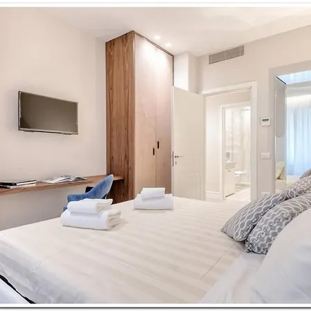 Apartment 3br Awesome In - What'app - 0039-3512-039-610 - For Reservations! *